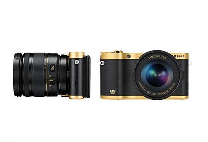 سامسونغ تطرح كاميرا NX300 مطلية بالذهب